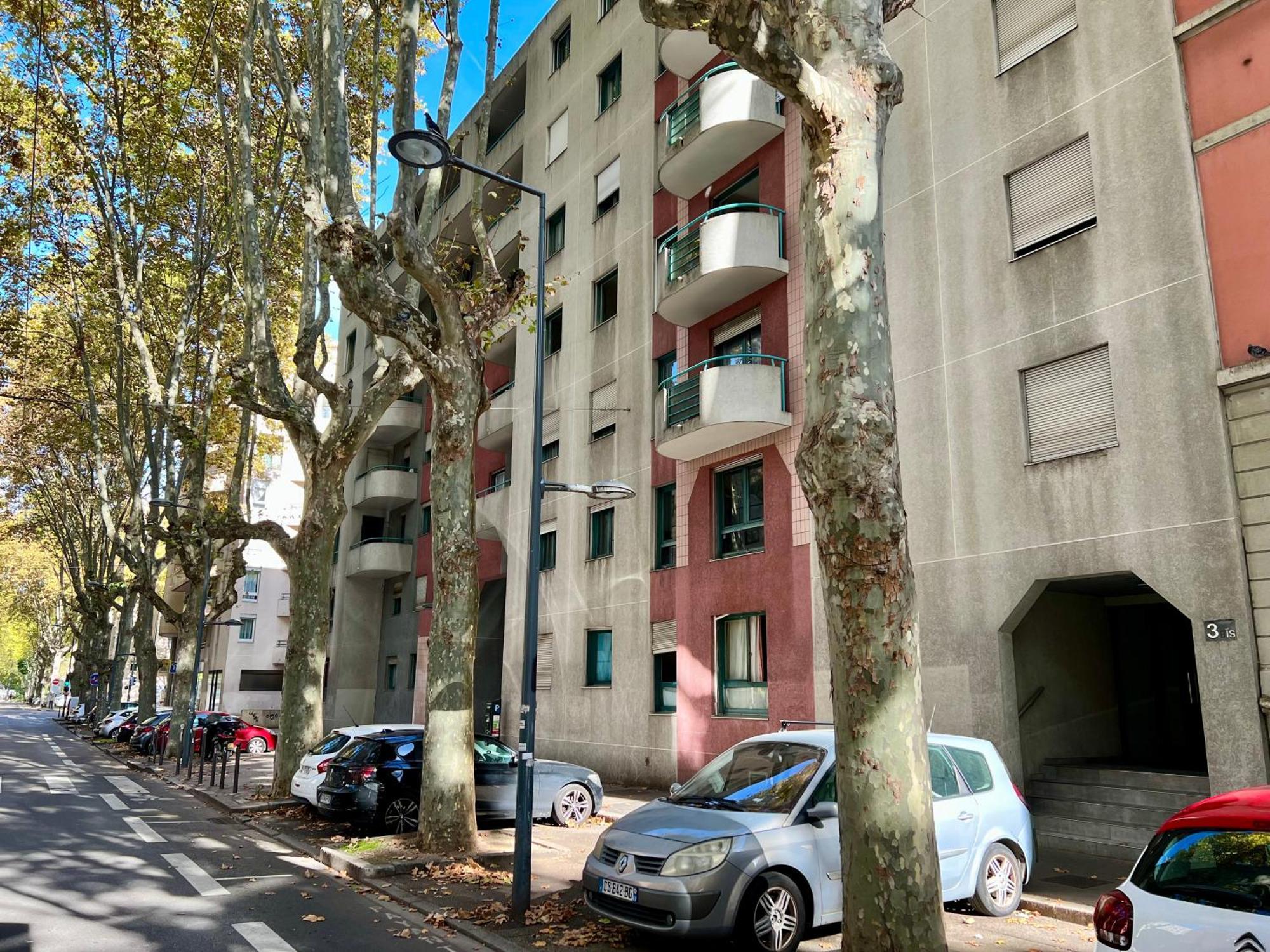 Lyon Premium - Luxezen Spa Villeurbanne Exterior photo